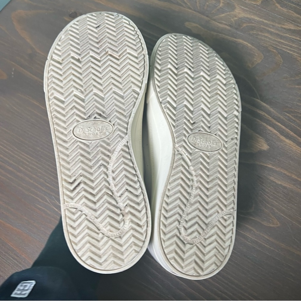 Dr.Scholls Women’s Happiness Lo Sneaker Light Gray/ Cream Size 7 Lace Up Comfort - Picture 8 of 9
